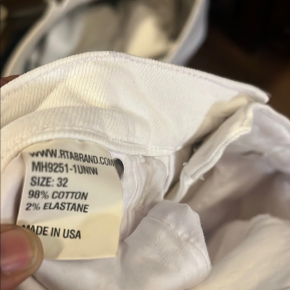 RTA White Distressed Jeans - Picture 5 of 8